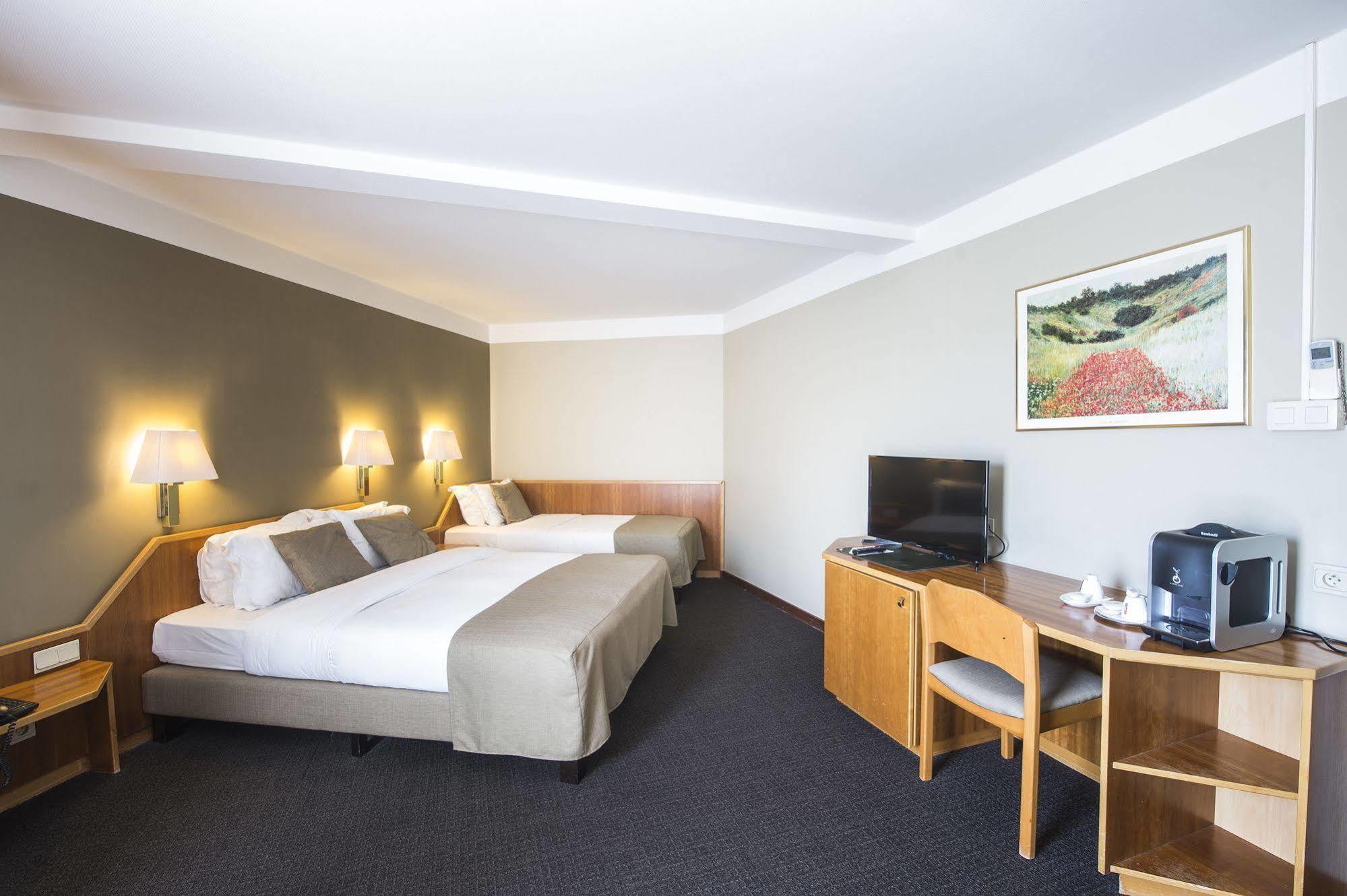 Begijnhof Hotel Leuven Ngoại thất bức ảnh